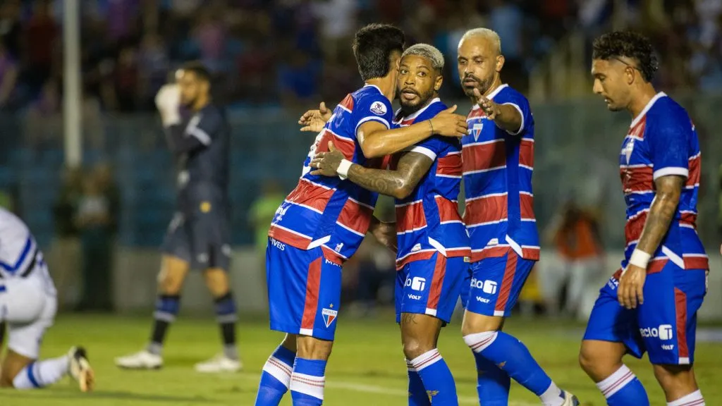 Comemoração do Fortaleza durante partida pelo Campeonato Cearense – Foto: Baggio Rodrigues/AGIF