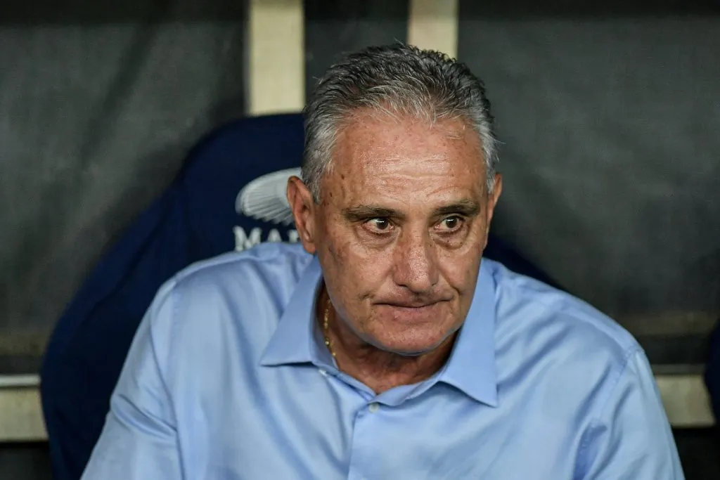 RJ – RIO DE JANEIRO – 17/04/2024 – BRASILEIRO A 2024, FLAMENGO X SAO PAULO – Tite tecnico do Flamengo durante partida contra o Sao Paulo no estadio Maracana pelo campeonato Brasileiro A 2024. Foto: Thiago Ribeiro/AGIF
