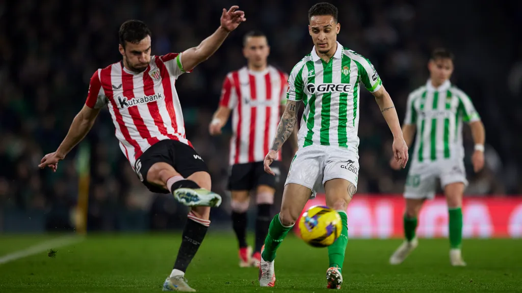 Antony foi eleito o melhor em campo na sua estreia pelo Betis. Foto: Reprodução/Real Betis.