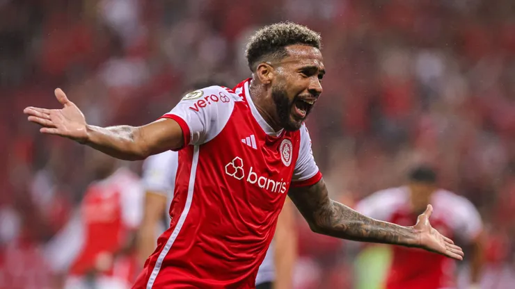 Wesley jogador do Internacional comemora seu gol durante partida contra o Criciuma no estadio Beira-Rio pelo campeonato Brasileiro A 2024.