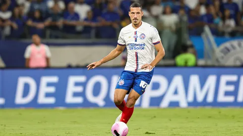 Gabriel Xavier em campo pelo Bahia no Brasileirão Série A 2024 – Foto: Gilson Lobo/AGIF