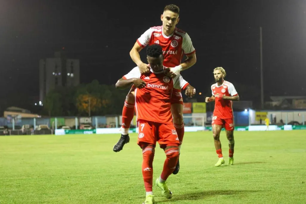 Carbonero busca sua chance na equipe titular do Internacional. Foto: Ricardo Duarte/SC Internacional.
