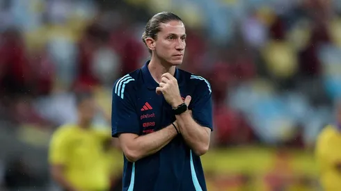 Filipe Luís, técnico do Flamengo, durante partida contra o Sampaio Corrêa pelo campeonato Carioca 2025. Foto: Thiago Ribeiro/AGIF