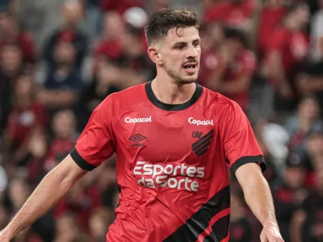 Di Yorio, ex-Athletico-PR, é apresentado na Universidad de Chile