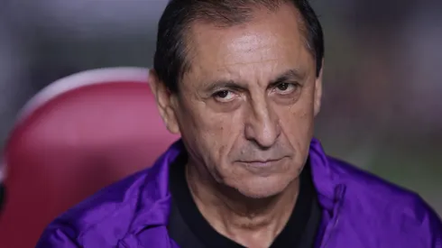 Ramón Díaz durante confronto contra o São Paulo no Campeonato Paulista de 2025.