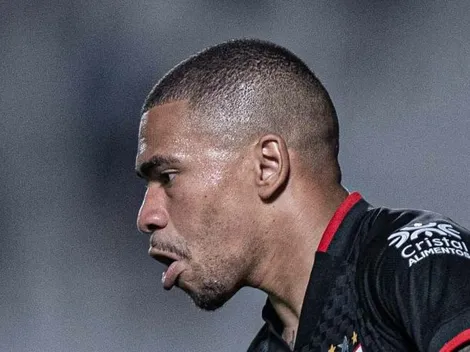Grêmio toma decisão sobre chegada de substituto de Lucas Esteves