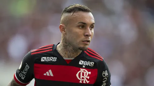 Cebolinha pode ser titular pelo Flamengo.
