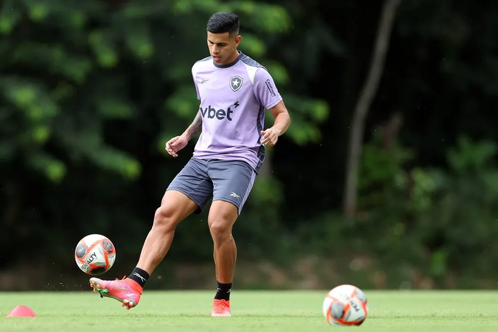David Ricardo deve ser opção no Botafogo para a partida contra o Madureira. Foto: Vitor Silva/Botafogo