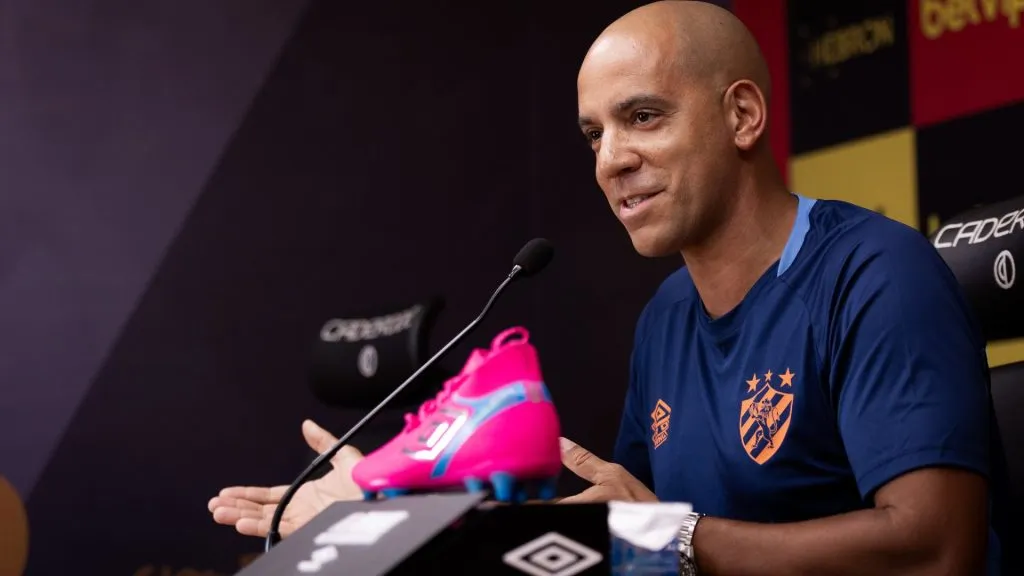 Pepa concedendo entrevista no Sport