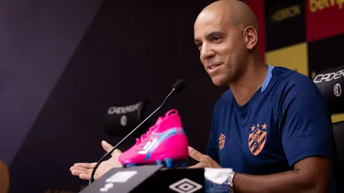 Coletiva de imprensa do técnico Pepa no CT do Sport Recife. Foto: Paulo Paiva / Sport Recife