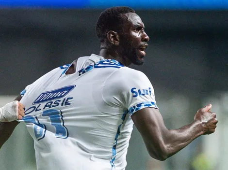 Bolasie comemora gol do Corinthians e sua contratação é aprovada pela Fiel