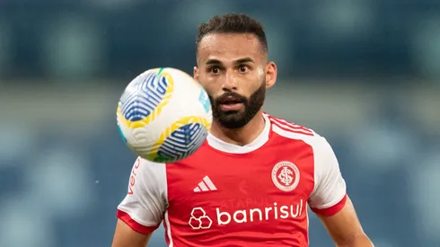 MT – CUIABA – 01/06/2024 – BRASILEIRO A 2024, CUIABA X INTERNACIONAL – Thiago Maia jogador do Internacional durante partida contra o Cuiaba no estadio Arena Pantanal pelo campeonato Brasileiro A 2024. Foto: Gil Gomes/AGIF