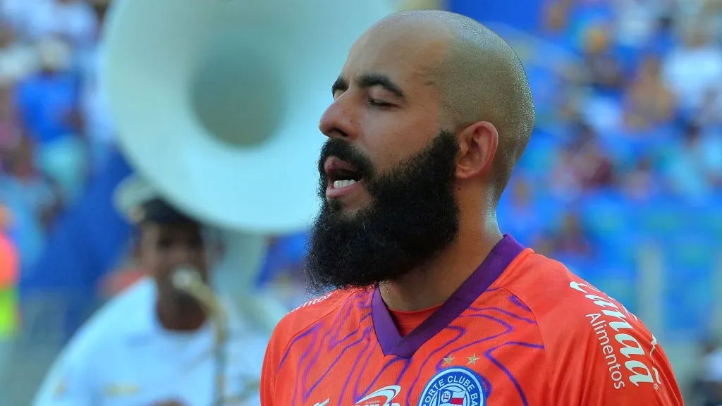 Danilo Fernandes, goleiro do Bahia durante partida contra o Atletico-GO no estadio Arena Fonte Nova pelo campeonato Brasileiro A 2024. Foto: Walmir Cirne/AGIF