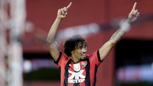 Fabri comemorando pelo Vitória no Campeonato Baiano - Foto: Jhony Pinho/AGIF