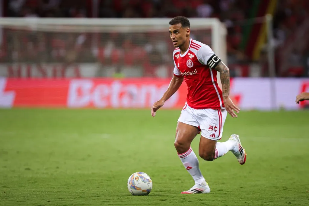 Alan Patrick jogador do Internacional durante partida contra o Avenida no estadio Beira-Rio pelo campeonato Gaucho 2025. Foto: Maxi Franzoi/AGIF
