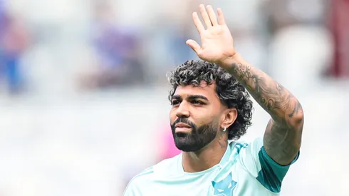 Gabigol, jogador do Cruzeiro, durante aquecimento antes da partida contra o Betim, pelo Campeonato Mineiro 2025. Foto: Gilson Lobo/AGIF