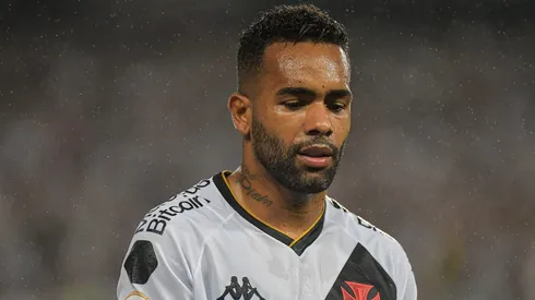 Alex Teixeira, jogador do Vasco, durante partida contra o Botafogo, pelo Campeonato Brasileiro de 2023. Foto: Thiago Ribeiro/AGIF