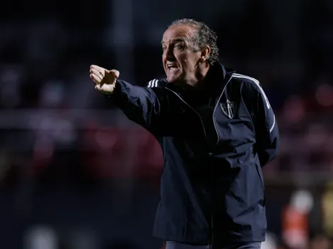 Cuca comenta polêmica em Cruzeiro x Atlético-MG