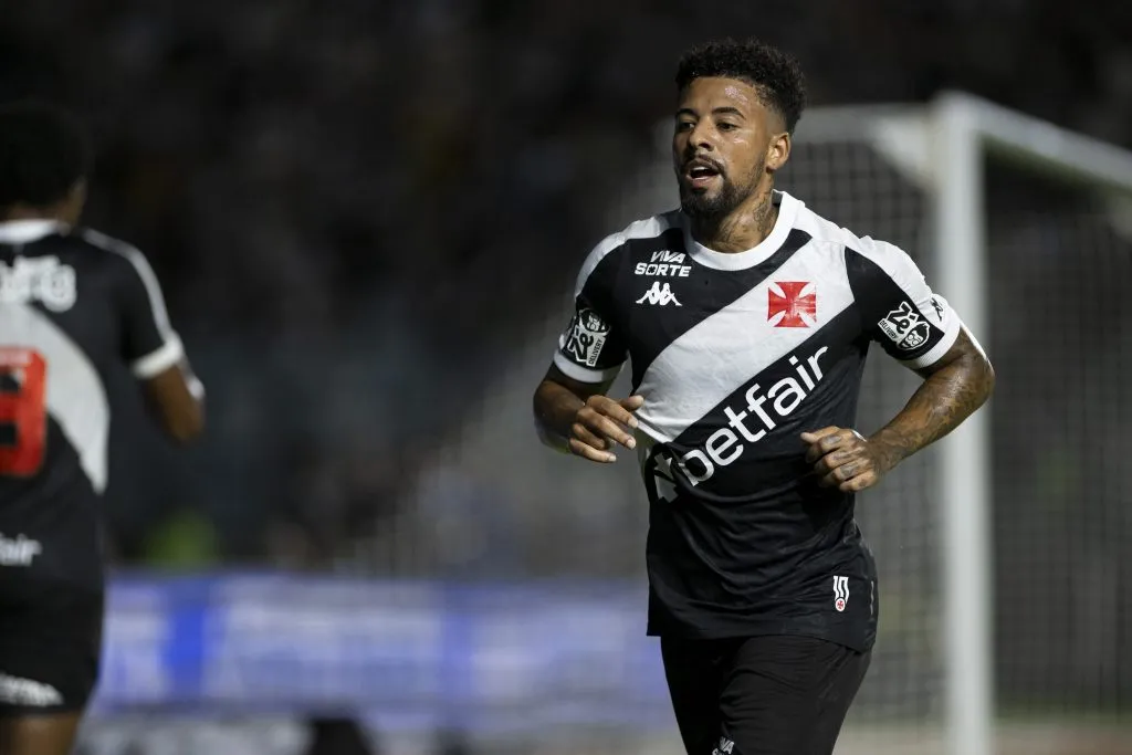 Paulinho jogador do Vasco durante partida contra o Bangu em São Januário pelo campeonato Carioca 2025. Foto: Jorge Rodrigues/AGIF