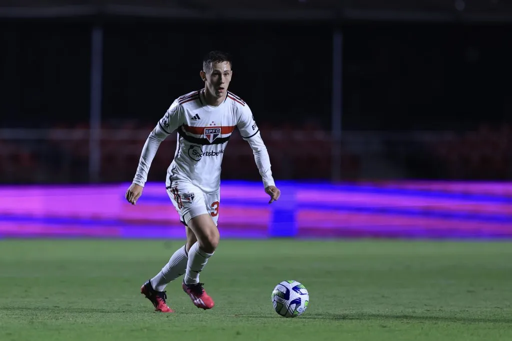 Patryck durante partida contra o América-MG no Campeonato Brasileiro de 2023. Foto: Marcello Zambrana/AGIF