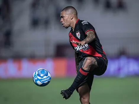 Lucas Esteves pode chegar com +1 jogador no Grêmio