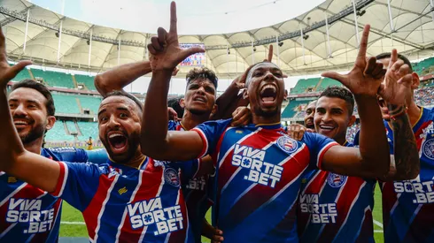 Jogadores do Bahia comemorando pelo Campeonato Baiano – Foto: Jhony Pinho/AGIF