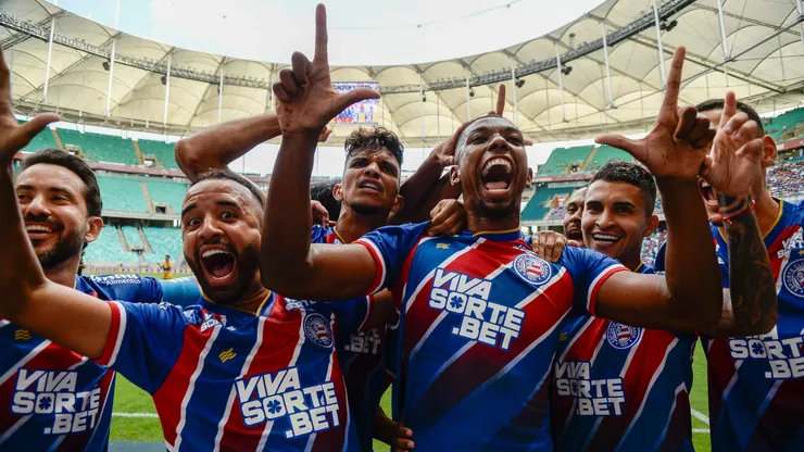 Jogadores do Bahia comemorando pelo Campeonato Baiano - Foto: Jhony Pinho/AGIF