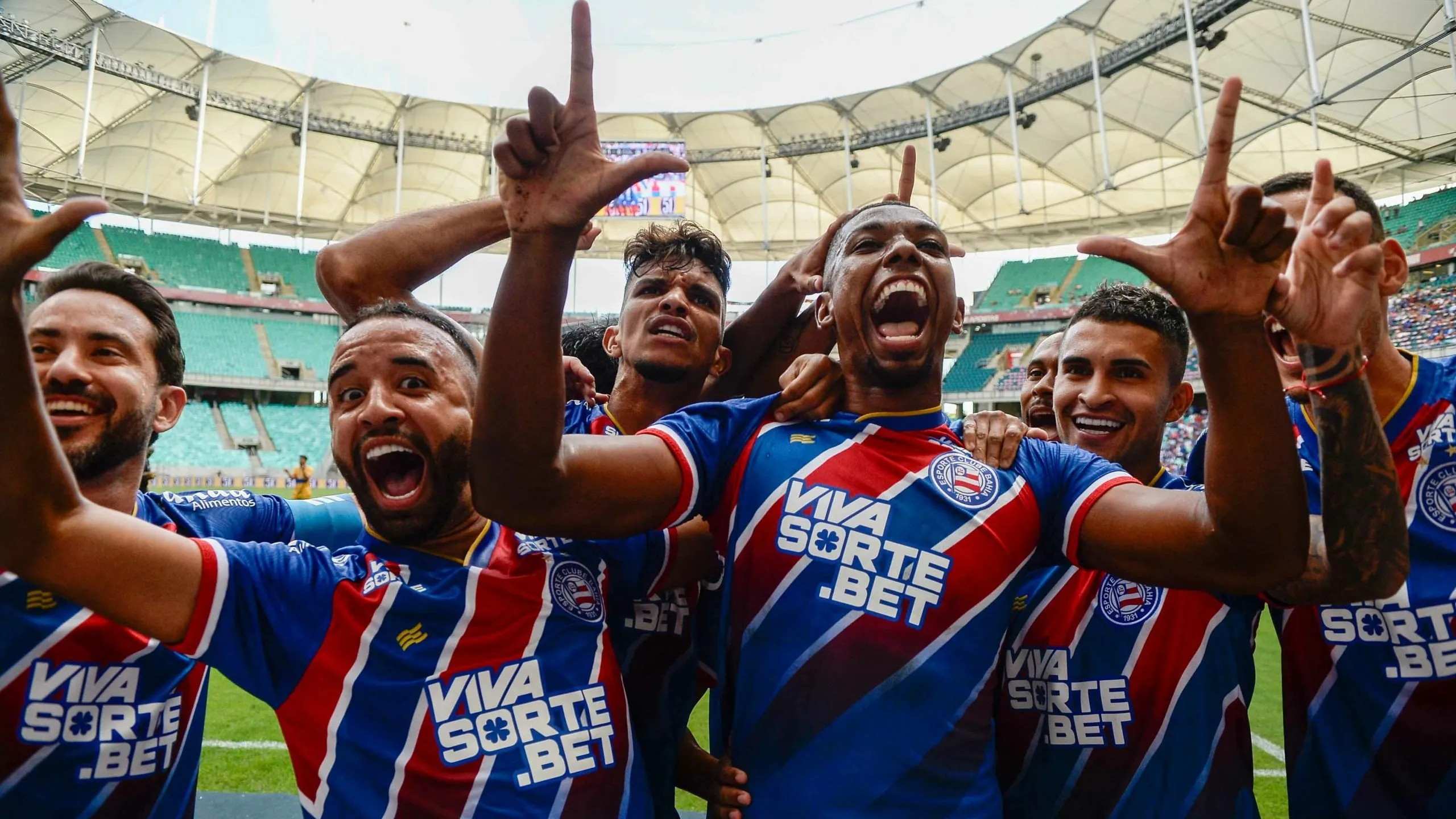 Jogadores do Bahia durante partida contra o Colo-Colo no Campeonato Baiano 2025. Foto: Jhony Pinho/AGIF