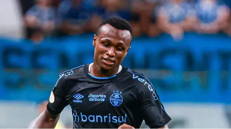 Nathan Fernandes deve deixar o Grêmio.