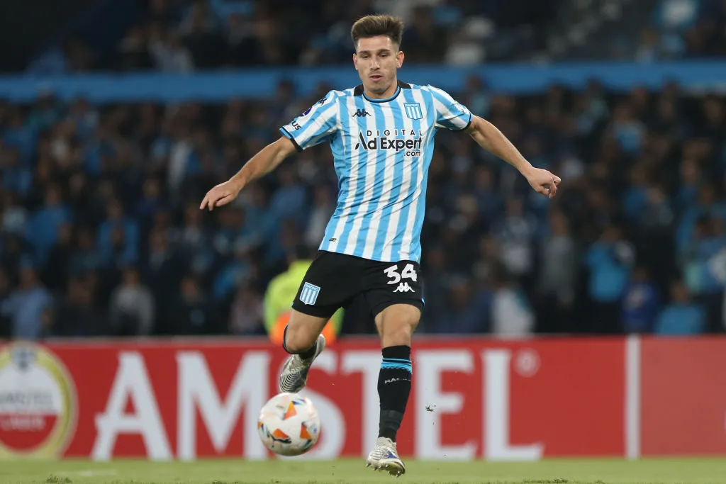 AVELLANEDA, ARGENTINA – APRIL 10: Facundo Mura of Racing Club kicks the ball during the Copa CONMEBOL Sudamericana 2024 group H match between Racing Club and Red Bull Bragantino at Presidente Peron Stadium on April 10, 2024 in Avellaneda, Argentina. (Photo by Daniel Jayo/Getty Images)