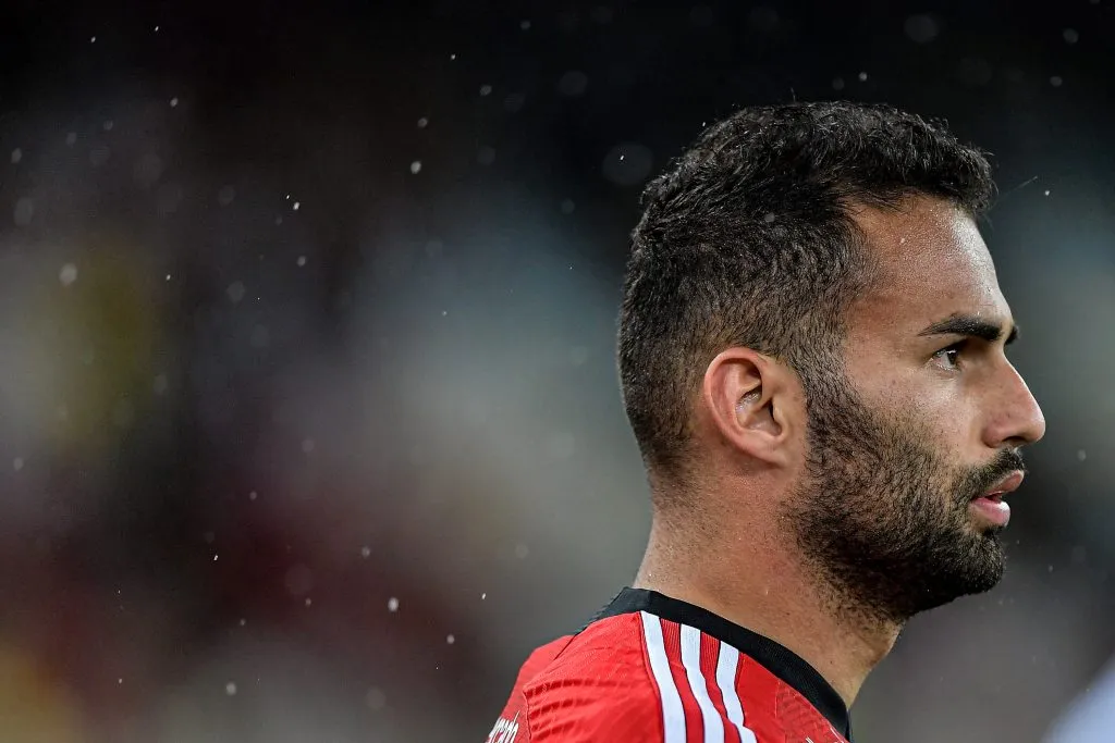 RJ – RIO DE JANEIRO – 26/04/2023 – COPA DO BRASIL 2023, FLAMENGO X MARINGA – Thiago Maia jogador do Flamengo durante partida contra o Maringa no estadio Maracana pelo campeonato Copa do Brasil 2023. Foto: Thiago Ribeiro/AGIF