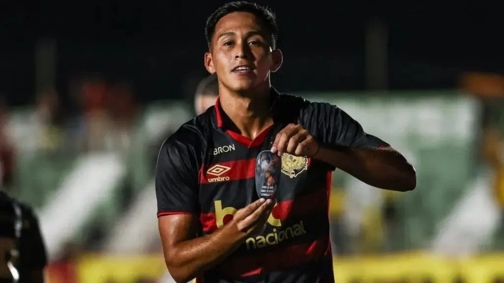 Rodrigo Atencio comemorando gol pelo Sport na Copa do Nordeste. Foto: Paulo Paiva/Sport