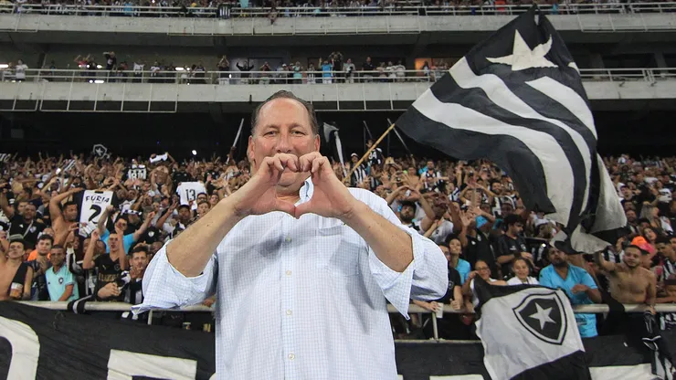 John Textor, dono do Botafogo, recebeu uma atualização sobre a negociação com Bitello. Foto: Vitor Silva/Botafogo