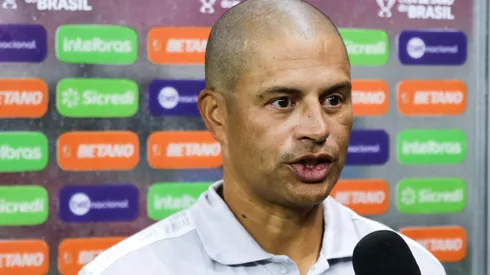 Alex, ídolo do Cruzeiro e hoje treinador
