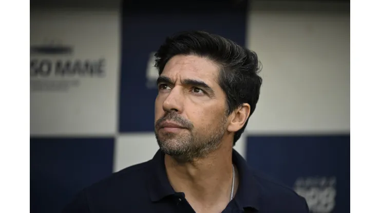 Abel Ferreira técnico do Palmeiras durante partida contra o Agua Santa no estádio Mané Garrincha pelo campeonato Paulista 2025.