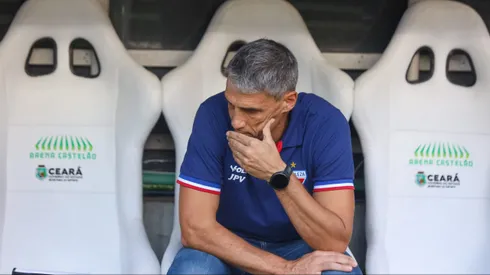 Vojvoda, jogador do Fortaleza, durante partida contra o Ceará no estádio Arena Castelao pelo campeonato Cearense 2025. Foto: Lucas Emanuel/AGIF