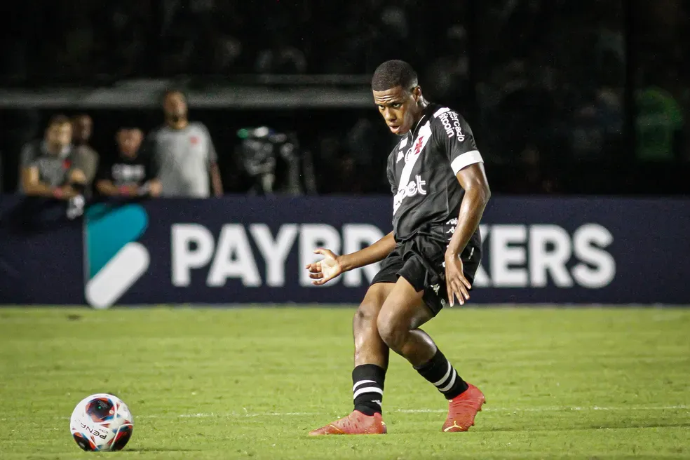 Lucas Eduardo atuando no Vasco – Foto: Reprodução/Matheus Lima/Vasco