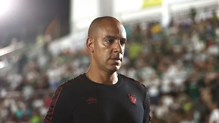 Pepa, técnico do Sport, durante a partida contra o Sousa pela 3ª rodada da Copa do Nordeste, no estádio Marizão. Foto: Paulo Paiva / Sport Recife