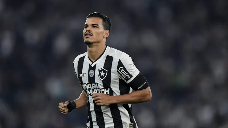 Danilo Barbosa jogador do Botafogo durante partida contra o Fortaleza no estadio Engenhao pelo campeonato Brasileiro A 2024.