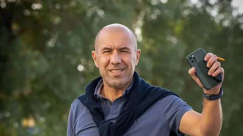 Jardim integra meio-campista no elenco principal do Cruzeiro