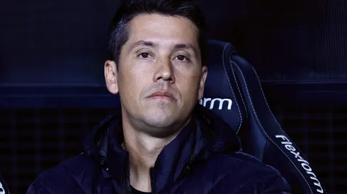 Thiago Carpini, técnico do Vitória, durante o jogo contra o Corinthians na Arena Corinthians, pelo Campeonato Brasileiro A 2024. Foto: Marcello Zambrana/AGIF