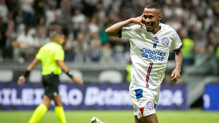 Ademir jogador do Bahia comemora seu gol durante partida contra o Atletico-MG no estadio Arena MRV pelo campeonato Brasileiro A 2024. Foto: Fernando Moreno/AGIF