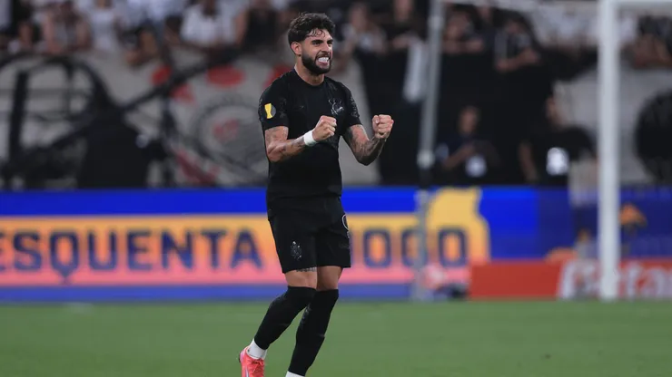 SP - SAO PAULO - 12/02/2025 - PAULISTA 2025, CORINTHIANS X SANTOS - Yuri Alberto jogador do Corinthians comemora seu gol durante partida contra o Santos no estadio Arena Corinthians pelo campeonato Paulista 2025. Foto: Ettore Chiereguini/AGIF