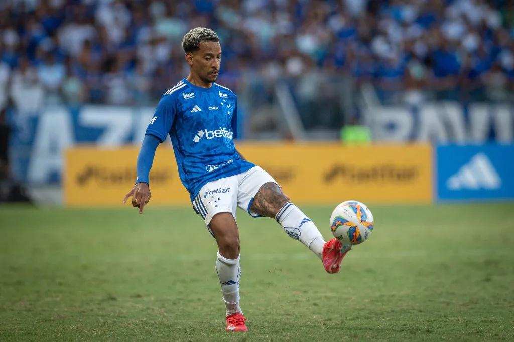 MG – BELO HORIZONTE – 16/02/2025 – MINEIRO 2025, CRUZEIRO X AMERICA-MG – Matheus Pereira jogador do Cruzeiro durante partida contra o America-MG no estadio Mineirao pelo campeonato Mineiro 2025. Foto: Alessandra Torres/AGIF