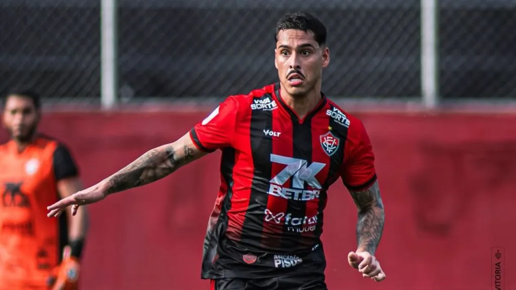 Lucas Halter em ação pelo Vitória no Campeonato Baiano – Foto: Victor Ferreira/EC Vitória