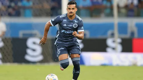 Kaiki Bruno durante confronto contra o Uberlândia no Campeonato Mineiro de 2025.
