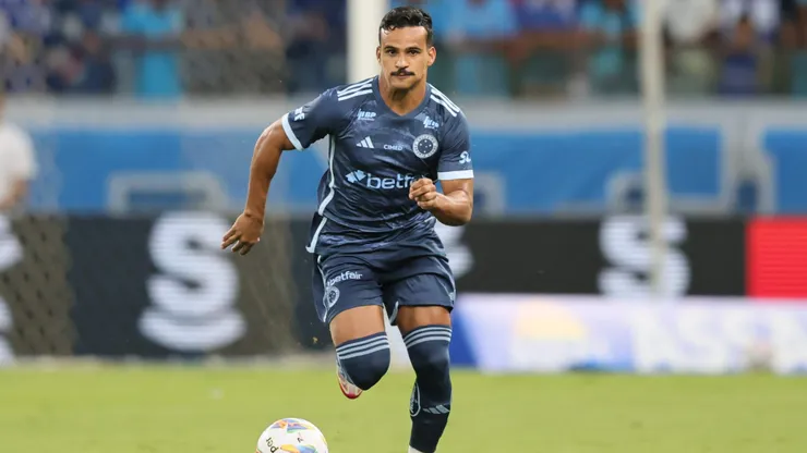 Kaiki Bruno durante confronto contra o Uberlândia no Campeonato Mineiro de 2025.