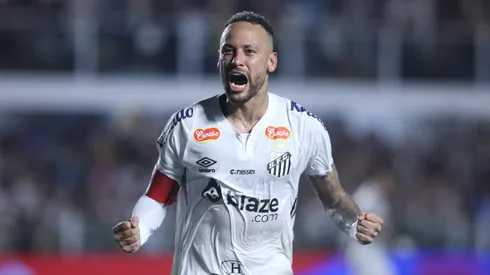 Neymar Jr., jogador do Santos, durante partida contra o Água Santa, pelo Campeonato Paulista 2025. Foto: Reinaldo Campos/AGIF