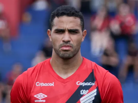 Kardec tem atualização importante confirmada no Athletico-PR após lesão