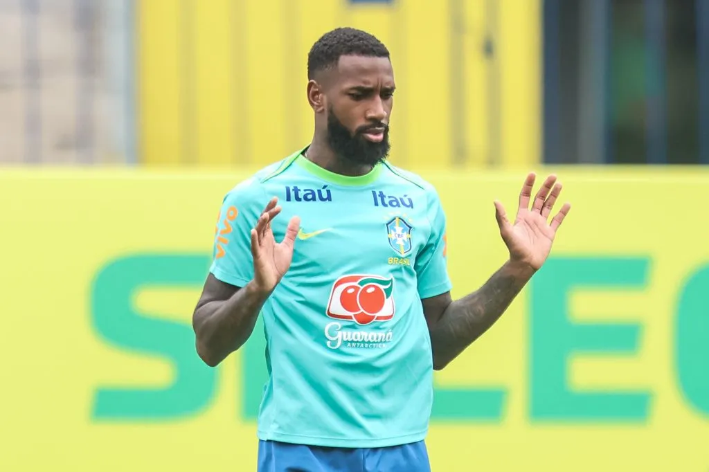 PA – BELEM – 13/11/2024 – SELECAO BRASILEIRA, TREINO – Gerson jogador do Selecao Brasileira durante treino no estadio Mangueirao. Foto: Fernando Torres/AGIF
